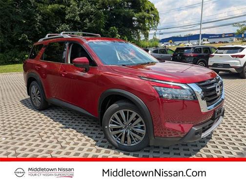 2025 Nissan Pathfinder SL 4WD