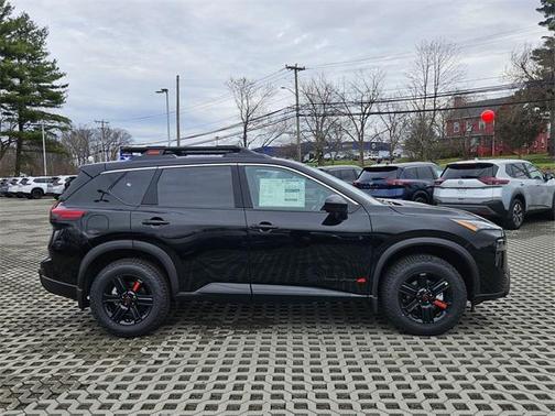 2025 Nissan Rogue Rock Creek
