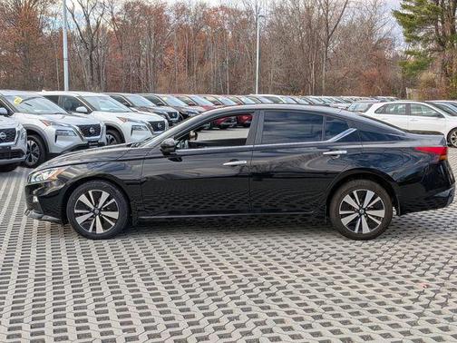 2021 Nissan Altima 2.5 SV