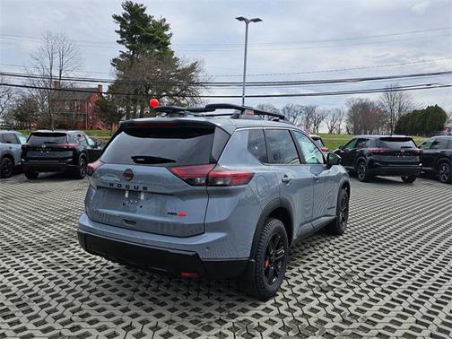 2025 Nissan Rogue Rock Creek