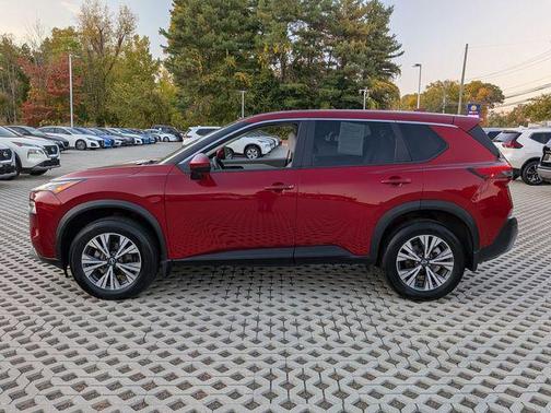 2022 Nissan Rogue SV