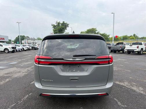 Ceramic Gray Clearcoat 2023 Chrysler Pacifica Touring-L