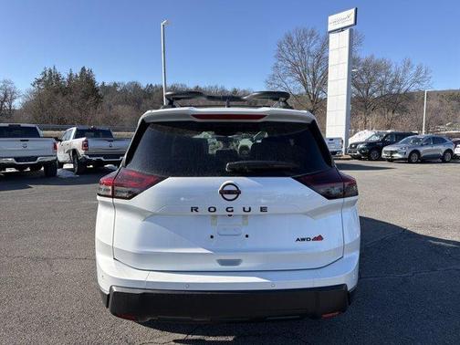 Everest White P 2026 Nissan Rogue Rock Creek