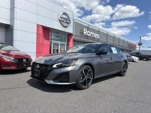 2t Gun Blk Roof 2026 Nissan Altima 2.5 SR