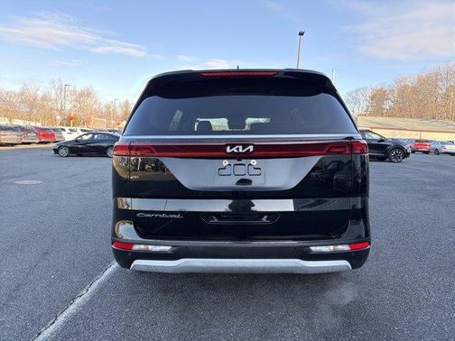 2022 Kia Carnival LXS