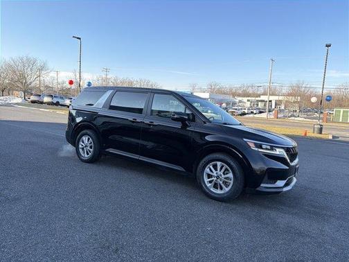 2022 Kia Carnival LXS