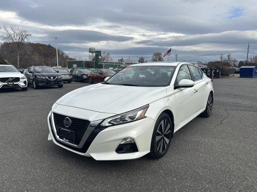 2022 Nissan Altima 2.5 SL