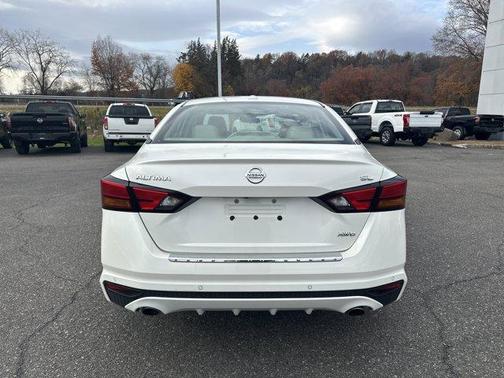 2022 Nissan Altima 2.5 SL