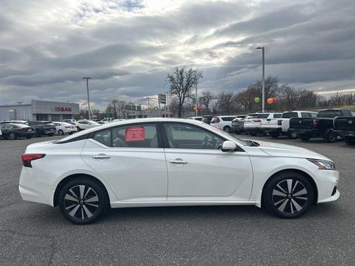 2022 Nissan Altima 2.5 SL