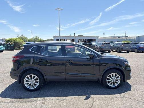 Magnetic Black 2022 Nissan Rogue Sport SV