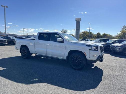 2022 Nissan Frontier SV