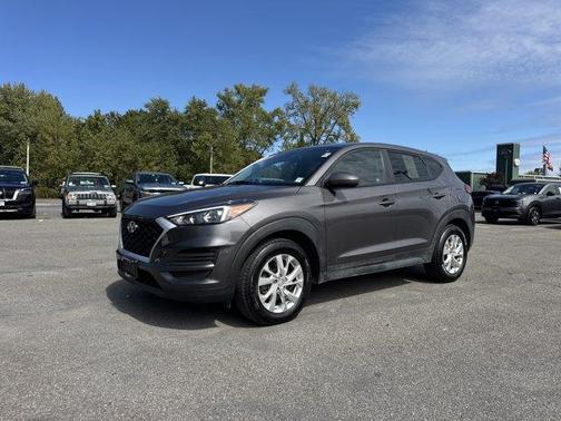 2021 Hyundai TUCSON SE