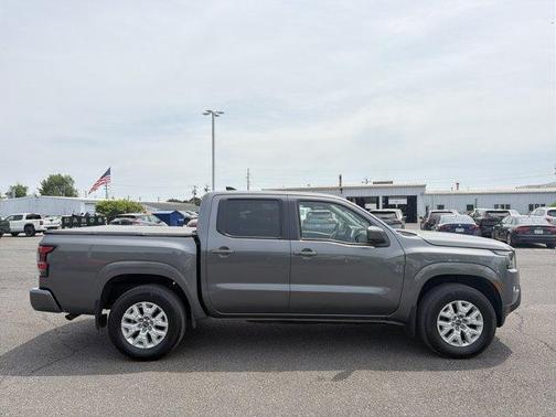 Gun Metallic 2022 Nissan Frontier SV