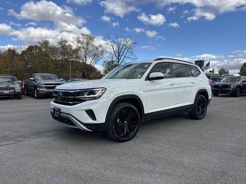 2023 Volkswagen Atlas 3.6L SE w/Technology