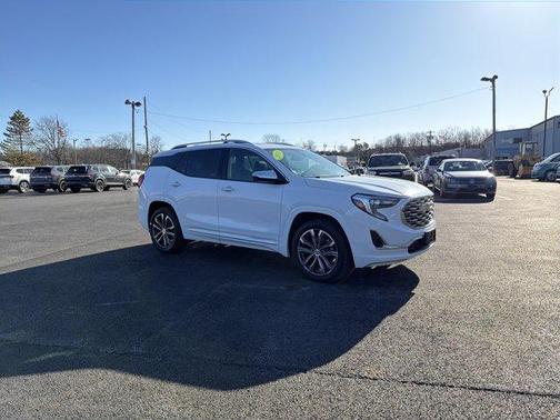 Summit White 2019 GMC Terrain Denali