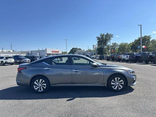 2022 Nissan Altima 2.5 S