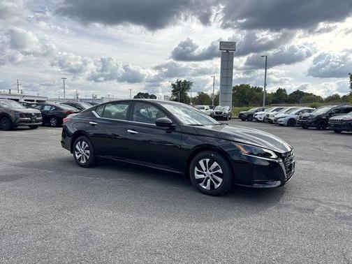 2025 Nissan Altima S