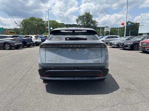 2025 Nissan ARIYA PLATINUM+