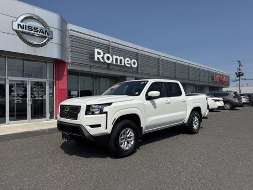 2024 Nissan Frontier SV