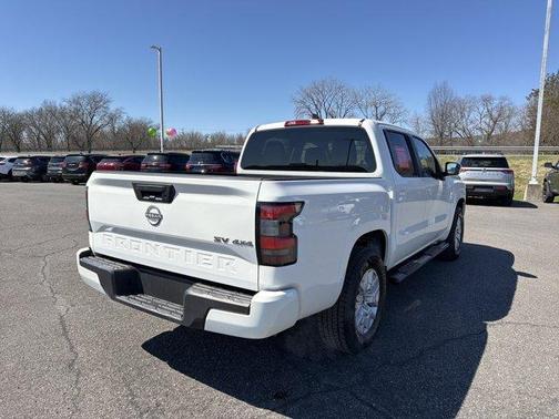 Glacier White 2023 Nissan Frontier SV