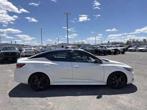 White 2023 Nissan Sentra SR