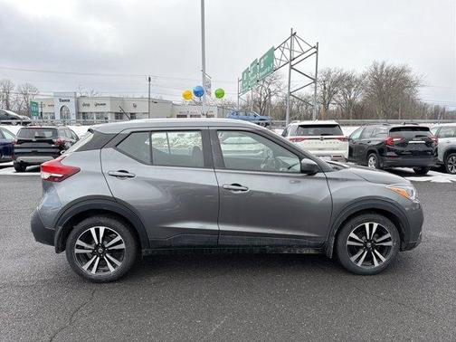 2020 Nissan Kicks SV