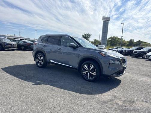 2022 Nissan Rogue SL
