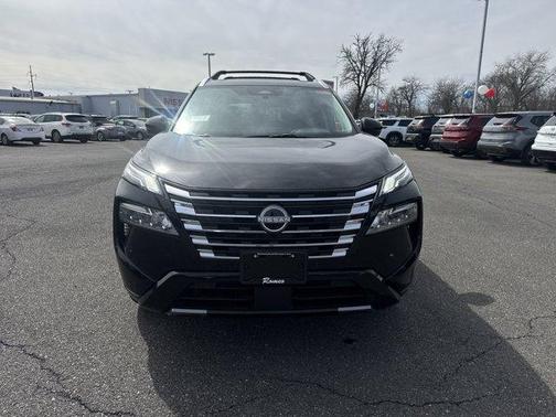 2025 Nissan Rogue Platinum