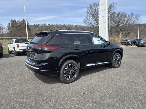 2025 Nissan Rogue Platinum