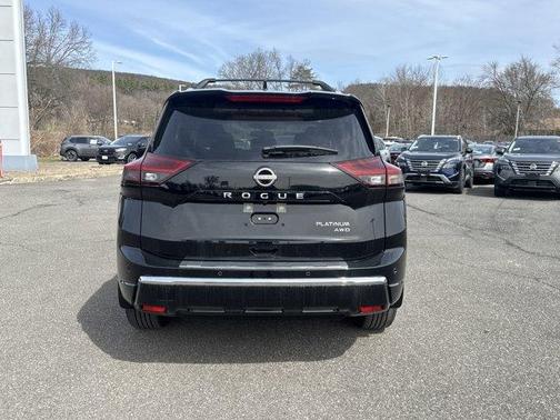 2025 Nissan Rogue Platinum