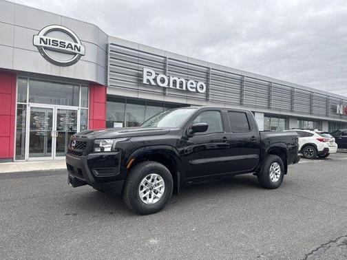2025 Nissan Frontier S