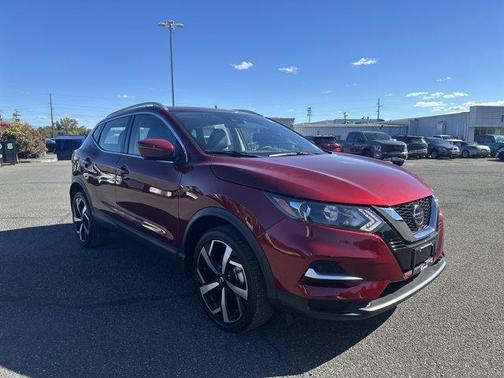 2022 Nissan Rogue Sport SL