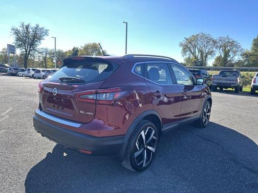2022 Nissan Rogue Sport SL