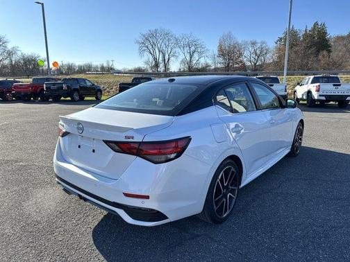 2025 Nissan Sentra SR