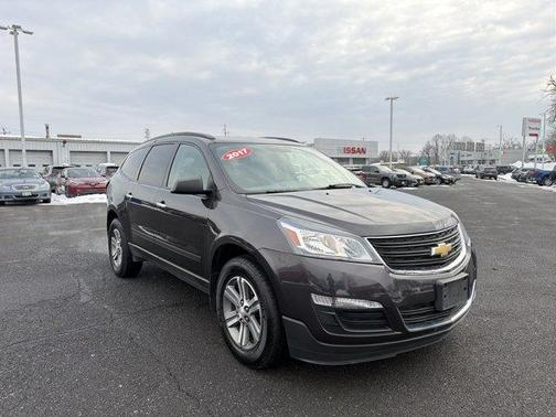 2017 Chevrolet Traverse LS