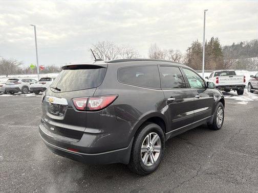 2017 Chevrolet Traverse LS