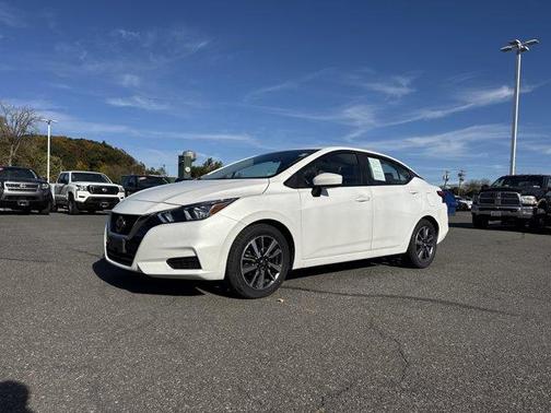 2022 Nissan Versa 1.6 SV