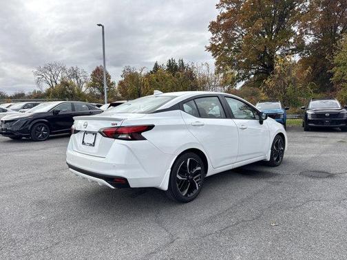 2025 Nissan Versa 1.6 SR