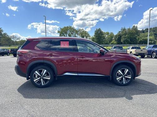 2021 Nissan Rogue SL