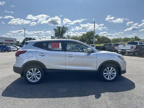 2018 Nissan Rogue Sport S