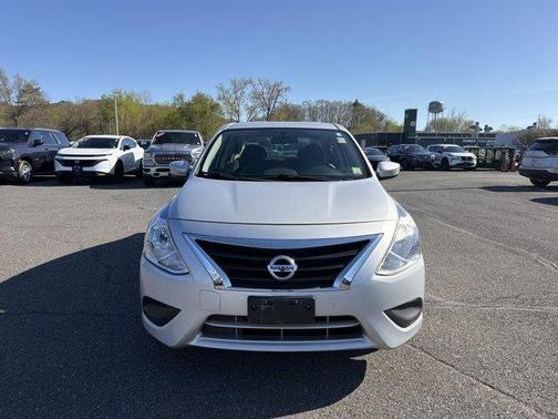 Brilliant Silver 2016 Nissan Versa 1.6 S+