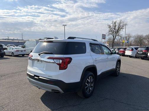 Summit White 2021 GMC Acadia SLE