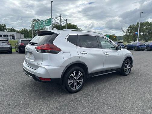 2020 Nissan Rogue SV