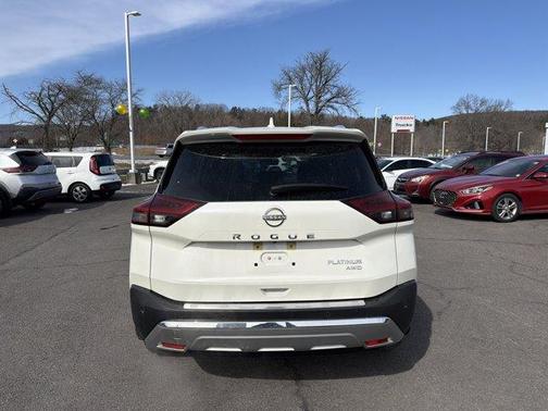 2023 Nissan Rogue Platinum