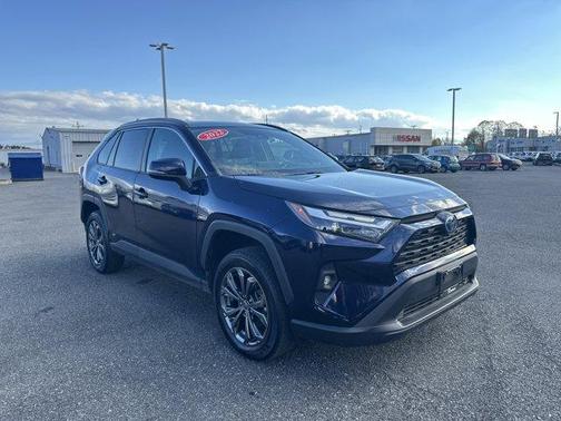 2022 Toyota RAV4 Hybrid XLE Premium