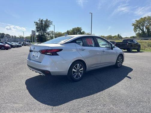 2023 Nissan Versa 1.6 SV