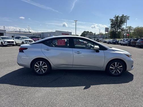 2023 Nissan Versa 1.6 SV