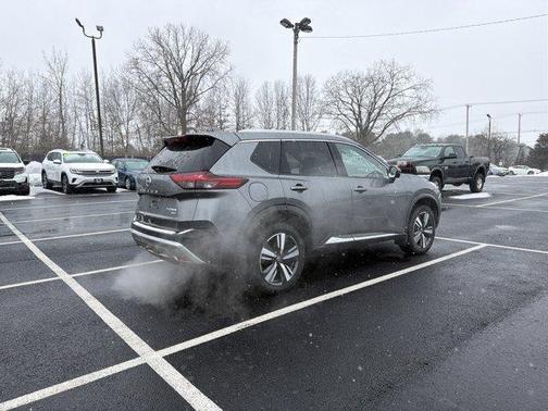 Gun Metallic 2021 Nissan Rogue Platinum