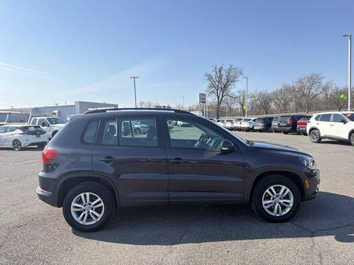 2016 Volkswagen Tiguan S