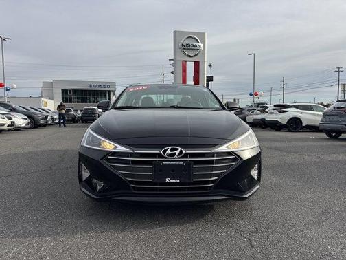 2020 Hyundai ELANTRA SE